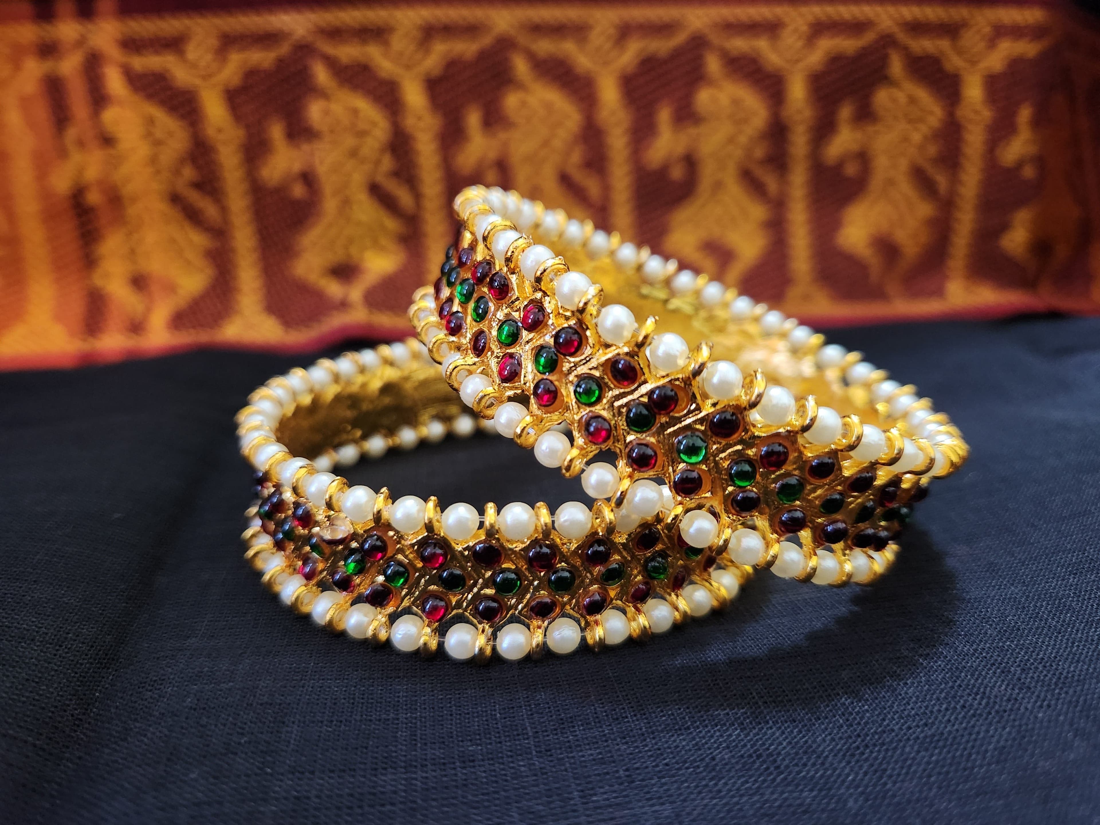 Bangle 3 Line Stone I Imitation Jewelry