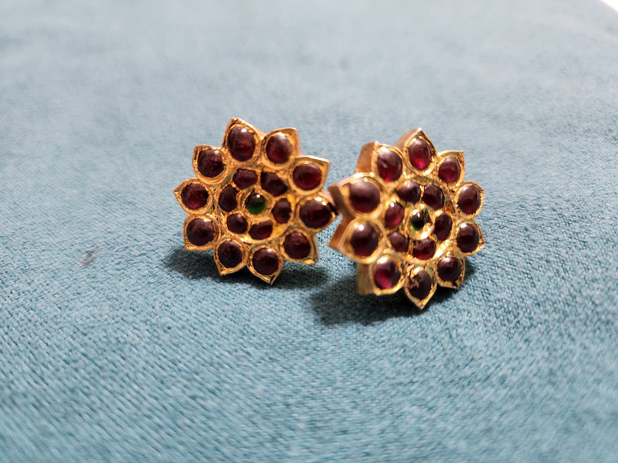 2 Row Stud - Big Stone | Original Temple Jewelry